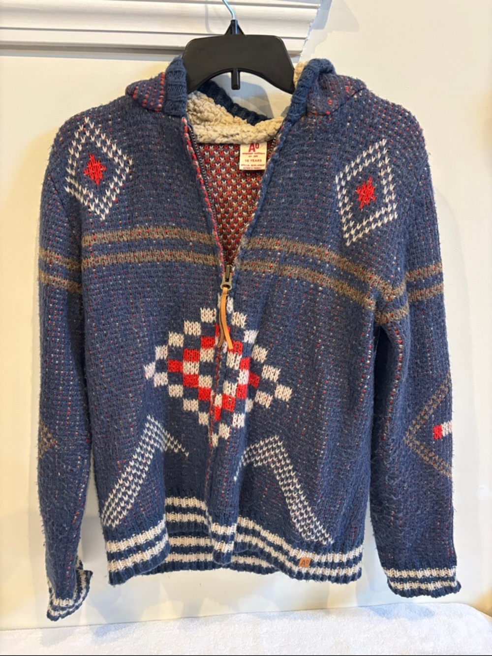 American Outfitters: Navy Hooded Zip Cardigan with Red Accent Pattern